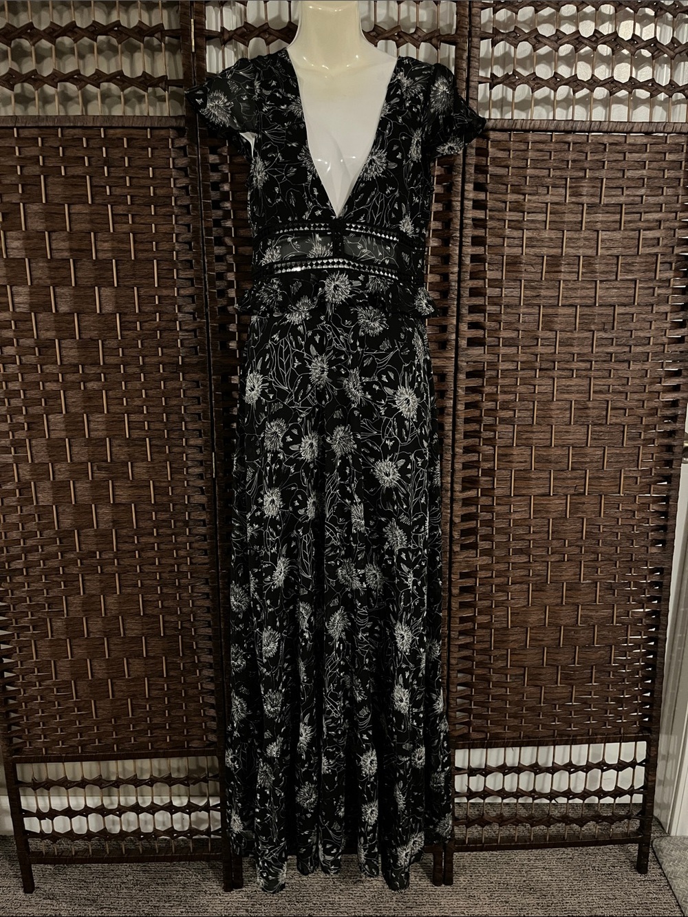 Black Floral V-Neck Maxi Dress